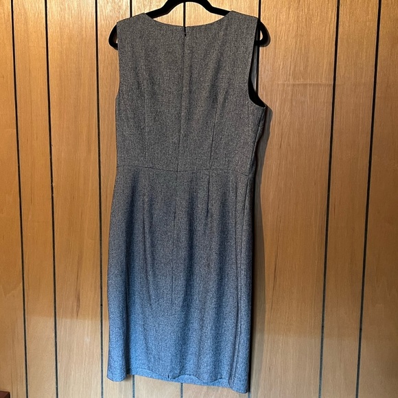 Apt. 9 Gray Sleeveless Shift Dress size 12 New With Tags - Picture 3 of 3